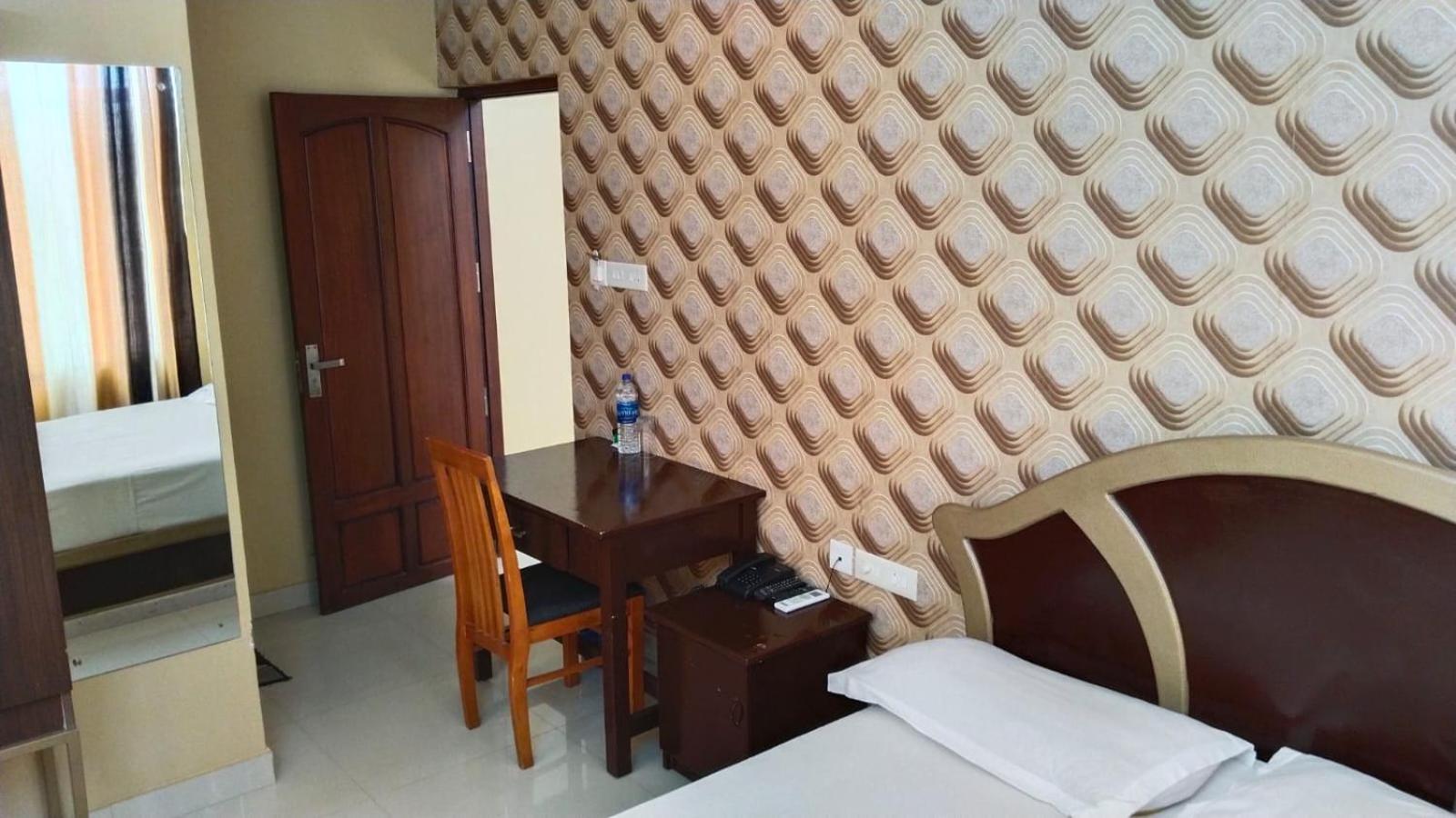 Hotel Falcon تريفِندرم المظهر الخارجي الصورة